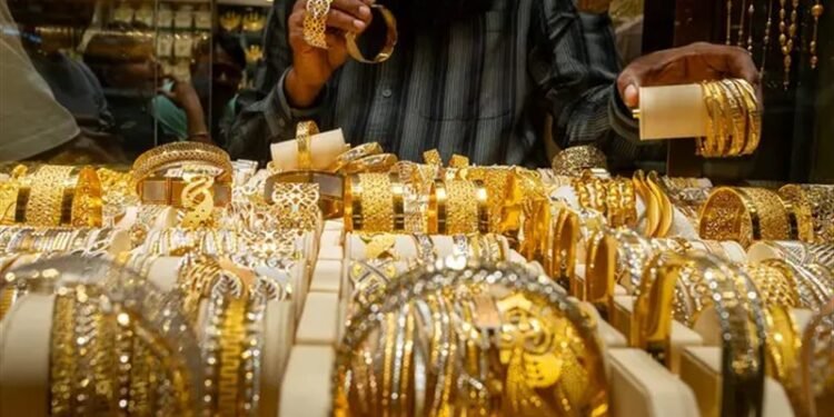 انخفاض مفاجئ في أسعار الذهب بمصر مع توقعات بخفض الفائدة الأمريكية
