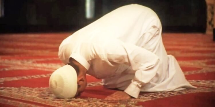 مواقيت الصلاة اليوم الأربعاء 5 نوفمبر في محافظات مصر