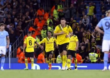 مانشستر سيتي يكتسح دورتموند برباعية ويعزز موقعه في دوري أبطال أوروبا