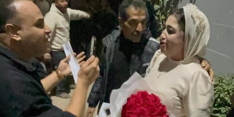 عروس تترك حفل خطوبتها للتصويت في لجنة السكة الحديد بأبو صوير