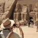 القبض على 3 سائحين بتهمة التصوير دون ملابس في الأهرامات