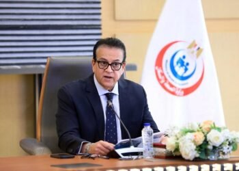 وزير الصحة يعلن انطلاق قمة وزراء صحة الدول الثماني النامية في القاهرة