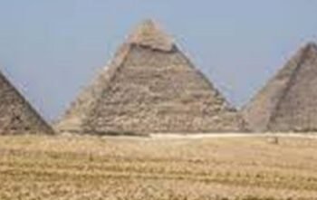 هبوط 3 برازيليين بالبراشوتات فى كعابيش بدلًا من الأهرامات