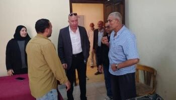 جولة مفاجئة بكفر شكر تكشف خروج 14 طبيبًا دون إذن وإجراءات قانونية فورية