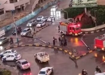 سقوط أعمدة إنارة ولافتات مرشحي النواب ببورسعيد.. بسبب الطقس