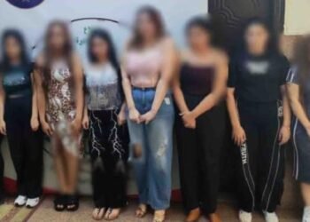 الداخلية تضبط سيدة تدير نشاطًا منافيًا للآداب عبر تطبيق على الهاتف بالقاهرة