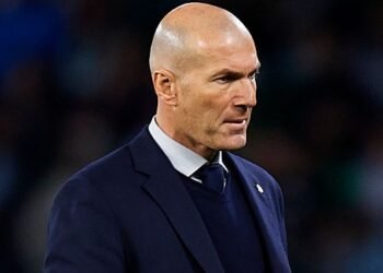 زيدان يقترب من منصب المدرب الجديد لمانشستر سيتي