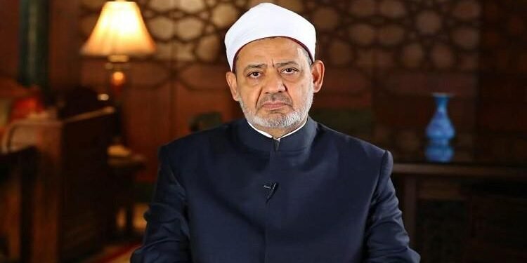 شيخ الأزهر ينعي 40 معتمراً هندياً ضحايا حادث مروع قرب المدينة المنورة
