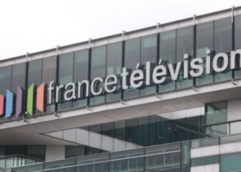 إخلاء مقر قناة فرانس تليفزيون العمومية في باريس بعد إنذار بوجود قنبلة