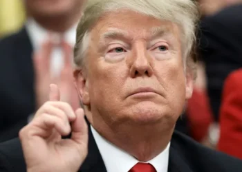 ترامب: لا أستبعد أي خيار بشأن فنزويلا.. ومادورو ألحق ضررًا كبيرًا ببلادنا