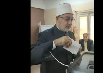 مفتي الجمهورية يدلي بصوته في انتخابات مجلس النواب بكفر الشيخ