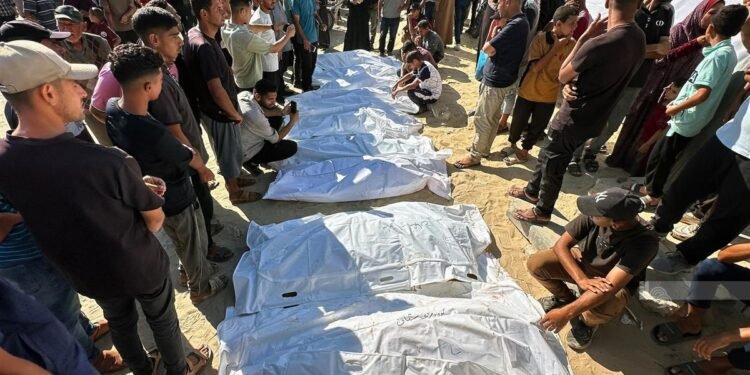 استشهاد 68.872 شهيدًا في غزة وإصابة 170.677 آخرين