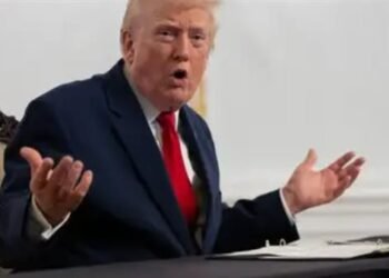 ترامب: على تجار المخدرات والمتاجرين بالبشر اعتبار المجال الجوي لفنزويلا مغلقا بالكامل