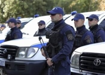 مقتل رجل وامرأة وإصابة 10 في إطلاق نار في جزيرة كريت اليونانية