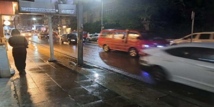 الإسكندرية تحت الأمطار الرعدية.. وشركة الصرف الصحي ترفع حالة الاستعداد القصوى