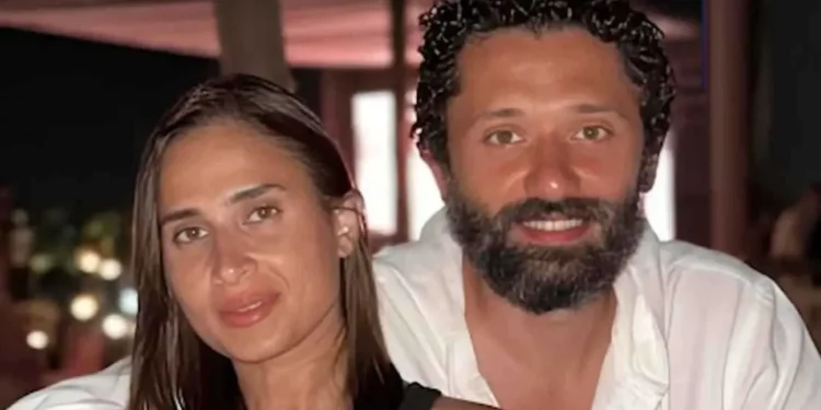 طليقة الفنان كريم محمود عبد العزيز: تفجر مفاجأة: "تم إبلاغي بالطلاق عبر إنستجرام"