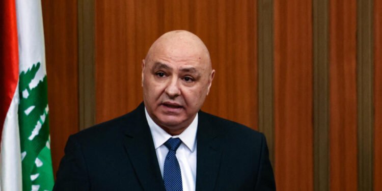 الرئيس اللبناني: اعتداءات إسرائيل في الجنوب "جريمة مكتملة الأركان"