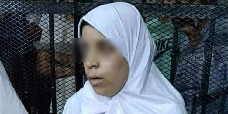 إحالة أوراق المتهمة بقتل أسرتها للمفتي.. تساؤلات حول مصير الطفلة الرضيعة