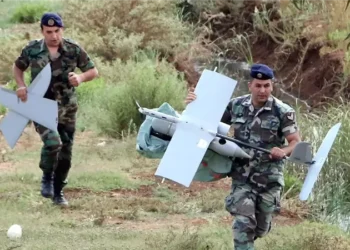 الجيش اللبناني يعلن إطلاق النار على أي مسيّرة إسرائيلية تهدد المزارعين أثناء قطاف الزيتون