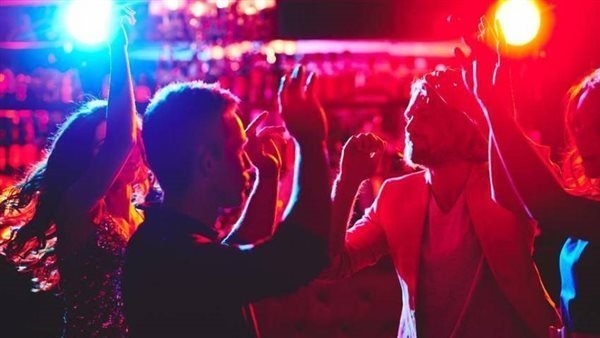 تأجيل نظر دعوى إلغاء قرارات غلق البارات وحظر الخمور خلال رمضان لـ21 فبراير