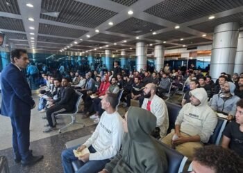 الخارجية تنجح في استعادة 131 مواطنا مصريا من ليبيا