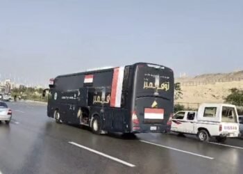 محافظة الجيزة تطلق حافلات تجوب الشوارع احتفالاً بافتتاح المتحف المصري الكبير