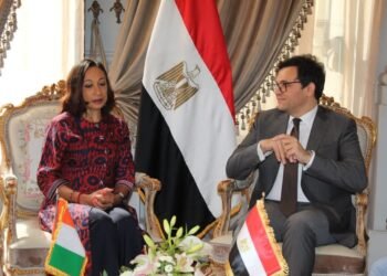 وزير الثقافة: نطمح لتنفيذ مشروعات مشتركة تدعم الفنون والثقافة بين مصر وكوت ديفوار