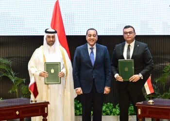 رئيس الوزراء: هنستلم حزمة بـ 3.5 مليار دولار بعد 50 يوما في تنمية منطقة علم الروم بمطروح