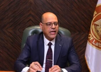 وزير العمل يتابع حادث انهيار سقف خرساني بالمحلة الكبرى.. ويوجه بإعداد تقرير عاجل