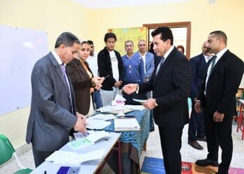 وزير الشباب والرياضة يدلي بصوته في انتخابات مجلس النواب