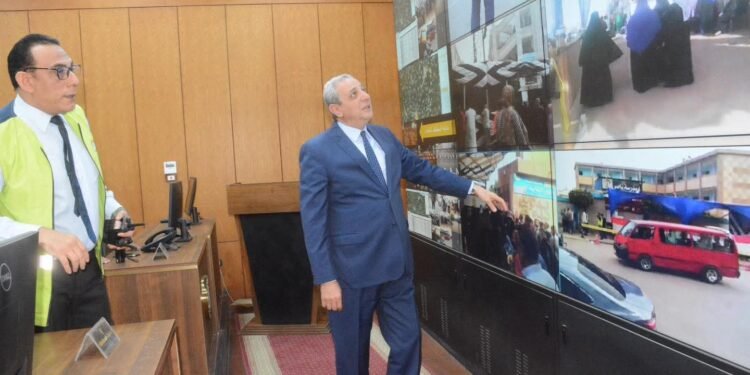 محافظ الغربية يتابع توافد الناخبين على مدار الساعة ويدعو المواطنين للمشاركة في انتخابات مجلس النواب