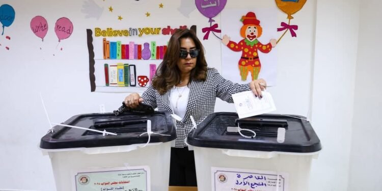 وزيرة التنمية المحلية تُدلي بصوتها في انتخابات مجلس النواب 2025 وتؤكد أن المشاركة واجب وطني