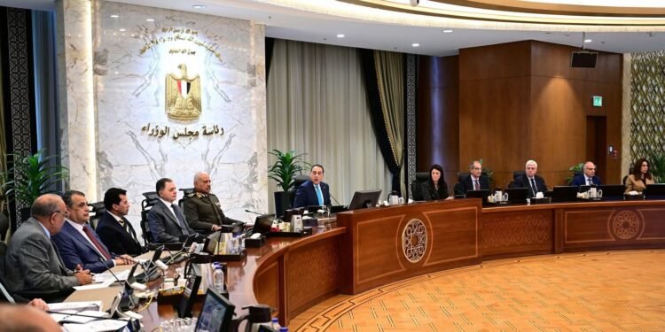 رئيس الوزراء يعتمد تعديلات في قانون الأزهر ويوافق على توسعات تعليمية وبنية خدمية
