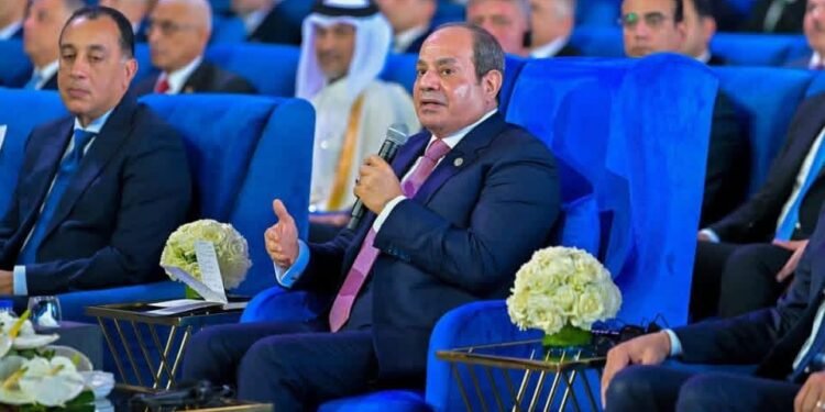 السيسي: خطة تطوير اقتصادية قناة السويس وُضِعت عام 2000 ونجحنا بجهد الجميع في تنفيذها