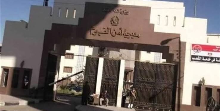 الأمن ينجح في إعادة صغير من ذوي الاحتياجات الخاصة لأهله بالفيوم