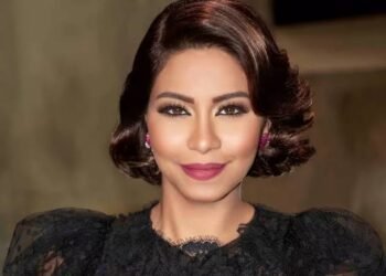 شيرين عبد الوهاب تطلب من صناع ألبومها الجديد إيقاف التحضيرات مؤقتًا