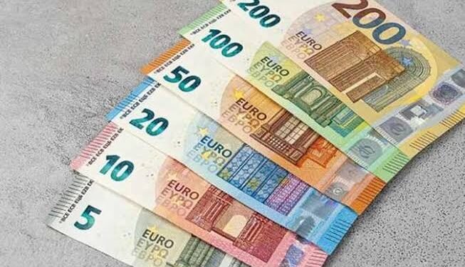 أسعار اليورو اليوم في البنوك المصرية.. استقرار نسبي وترقب لحركة السوق