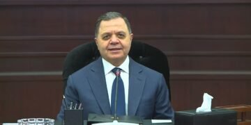 وزير الداخلية يوافق على منح 42 مواطنا الجنسية الأجنبية مع الاحتفاظ بالمصرية