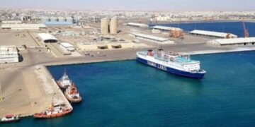 إعادة فتح ميناء نويبع واستئناف الملاحة بعد تحسن الطقس