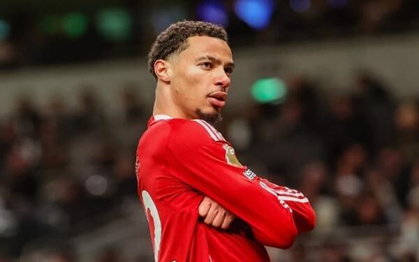 ليفربول يقهر توتنهام 2-1 في قمة الجولة 17 من الدوري الإنجليزي