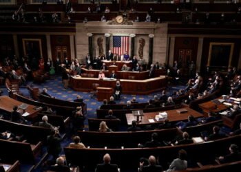 الشيوخ الأمريكي يقر موازنة الدفاع تمهيدًا لإلغاء "قانون قيصر" على سوريا