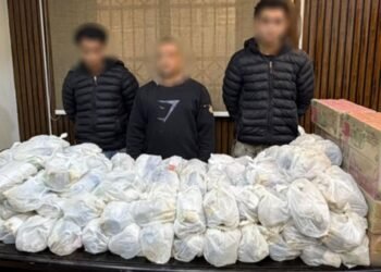 القبض على 3 متهمين بتوزيع دعاية ووجبات للتأثير على الناخبين بالجيزة