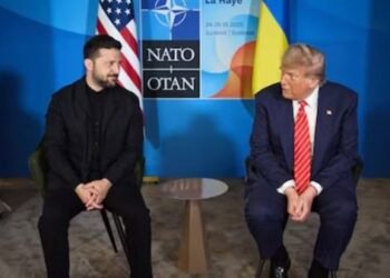 زيلينسكي: إجراء محادثات مع أمريكا بشأن إعادة الإعمار بعد الحرب