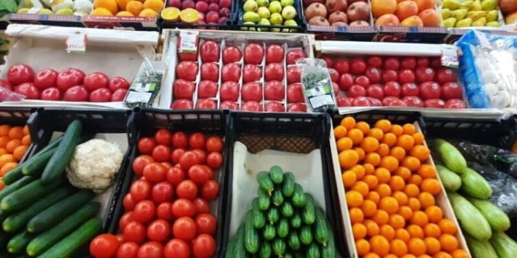 أسعار الخضراوات والفاكهة اليوم الجمعة 5 ديسمبر 2025 في سوق العبور
