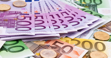 أسعار اليورو اليوم أمام الجنيه المصري.. استقرار نسبي وترقب في سوق الصرف