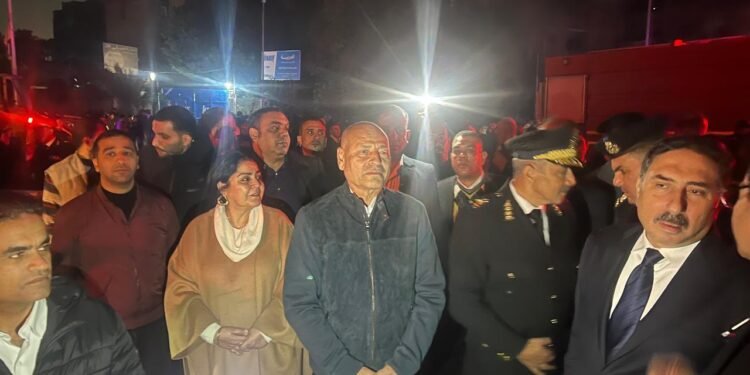 محافظ القاهرة: السيطرة على حريق مخزن خشب بالمرج دون إصابات أو وفيات