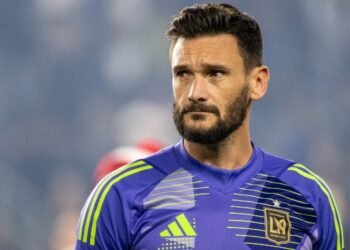 لوس أنجلوس يمدد عقد الحارس الفرنسي هوجو لوريس حتى 2026