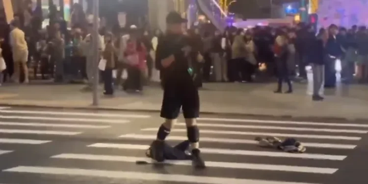 3 قتلى و5 مصابين في هجوم بسكاكين وقنابل دخان في تايوان