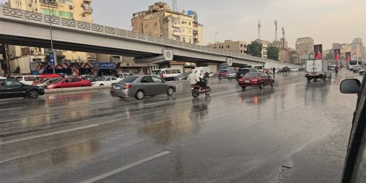 الأرصاد: 4 مدن تحت سيطرة الأمطار وتحذير من تشكل السيول