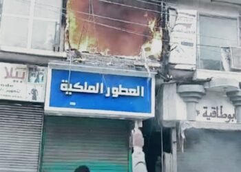 السيطرة على حريق في أحد المحلات التجارية بـ سوهاج